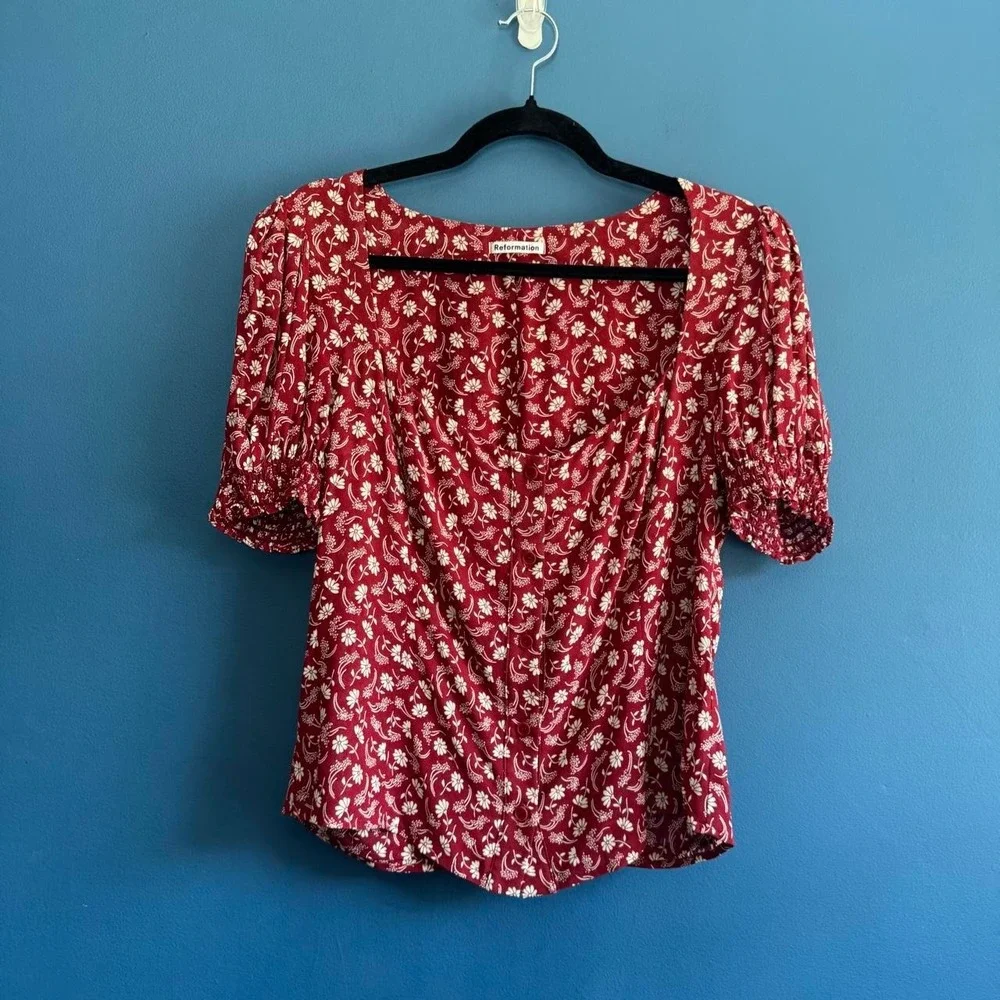 Reformation Red Floral Blouse Women's Size 8 Square Neck Puff Sleeves Cottage - Picture 2 of 8